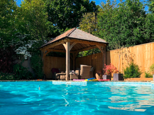 Uckfield, swimming pool